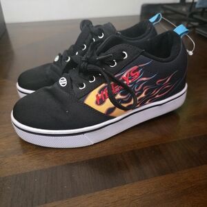 Kids Black Flame Heelys
